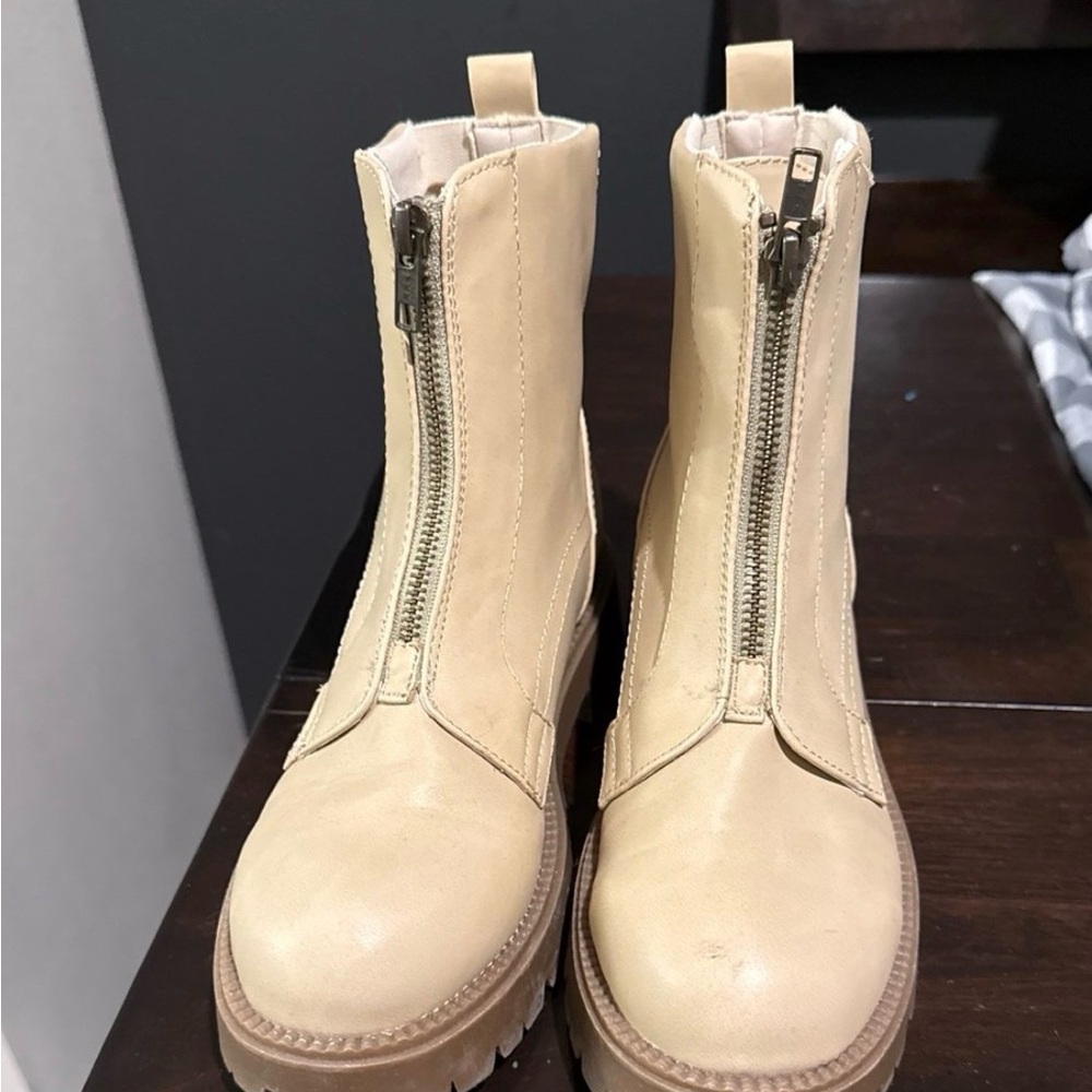 SO Cream Front-Zip Platform Ankle Boots